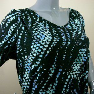 Beverly Drive Scale Pattern Top in Blue, Black, and Turquoise